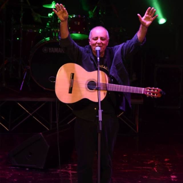Live con Carlo Faiello al Teatro Sannazaro di Napoli.