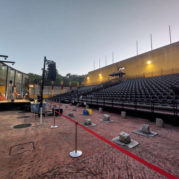 Live con Carlo Faiello a Lisbona per Sete Sois Sete Luas Festival.